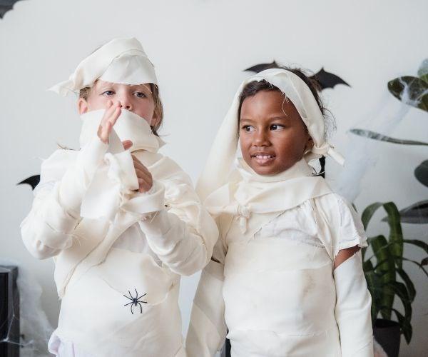 Easy homemade mummy Halloween costume for kids